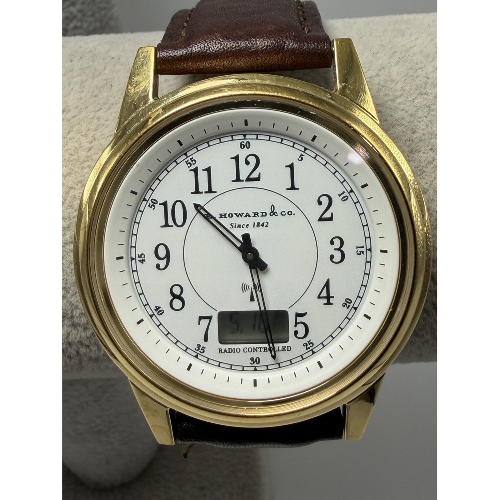 E. Howard & Co Radio Controlled Mens Watch New Battery 40MM 8" Leather Band